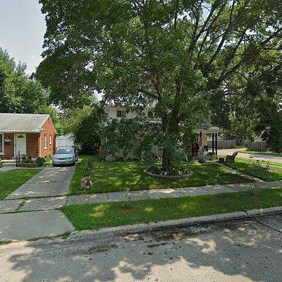 23400 Seneca St, Oak Park, MI 48237