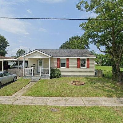 2348 Plaza Dr, Chalmette, LA 70043