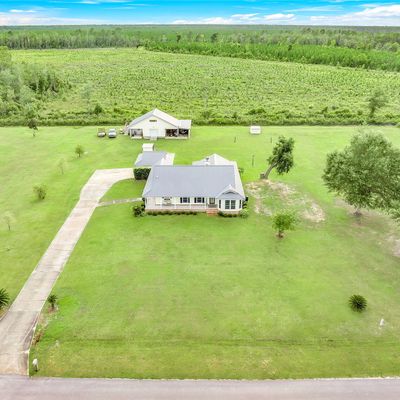 235 Betty Rae Dr, Wewahitchka, FL 32465