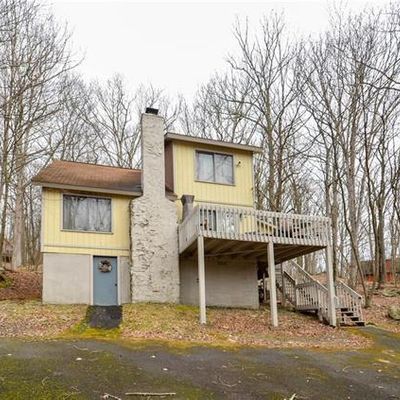 208 Regent St, Bushkill, PA 18324