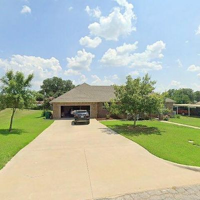 2107 Ruffles Ln, Henrietta, TX 76365