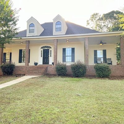 215 Doe Dr, Prattville, AL 36067