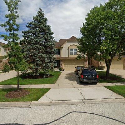 284 Lorraine Cir, Bloomingdale, IL 60108