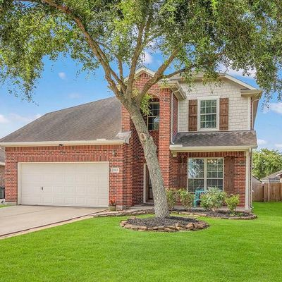 2913 Linden Hill Ln, Dickinson, TX 77539