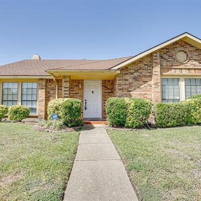 2933 Kingswood Dr, Garland, TX 75040