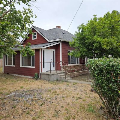 307 E Roanoke St, Centralia, WA 98531