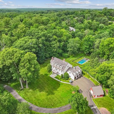 253 Turtle Back Rd, New Canaan, CT 06840