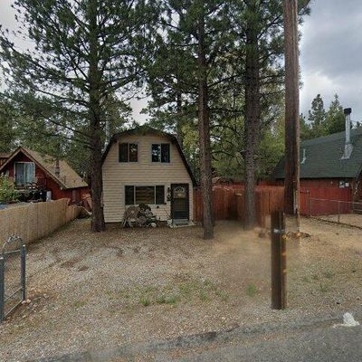 343 Sunset Ln, Sugarloaf, CA 92386