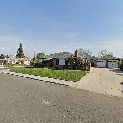 3496 Mayfair Blvd, Fresno, CA 93703