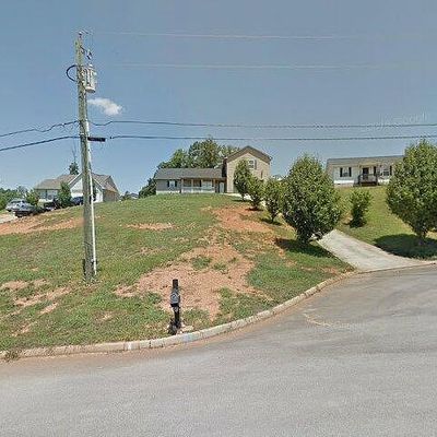 3608 Wadsworth Dr, Maryville, TN 37801