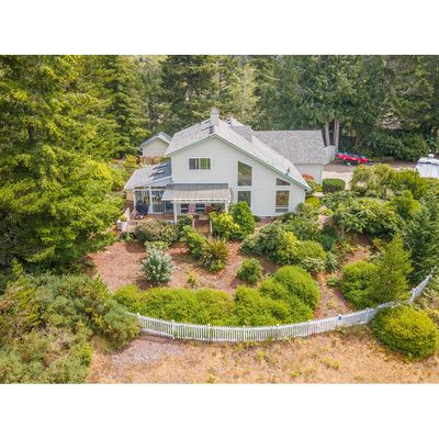 37 Ocean Dunes Dr, Florence, OR 97439