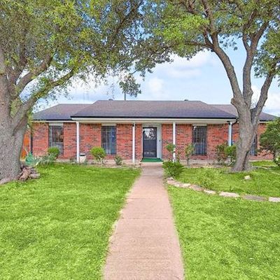 3806 Star Trek Ln, Garland, TX 75044