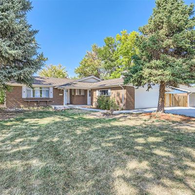 381 Newark St, Aurora, CO 80010