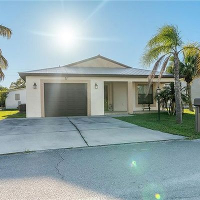 31 S Alhambra Ln, Port Saint Lucie, FL 34952