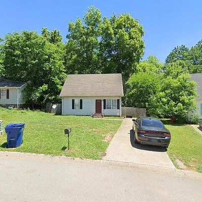 313 Lafayette Point Cir, Clarksville, TN 37042