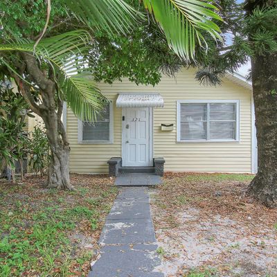 321 S D St, Lake Worth Beach, FL 33460