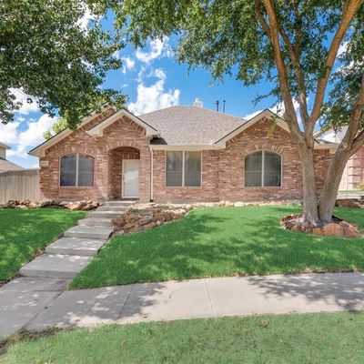 328 Newport Dr, Van Alstyne, TX 75495