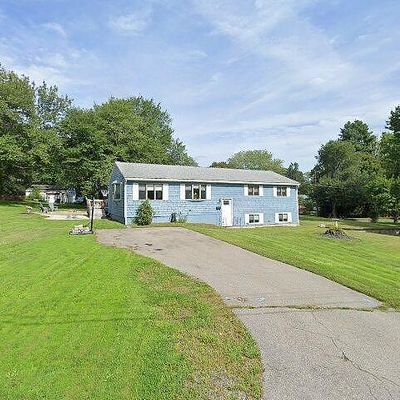 33 Marked Tree Rd, Holliston, MA 01746