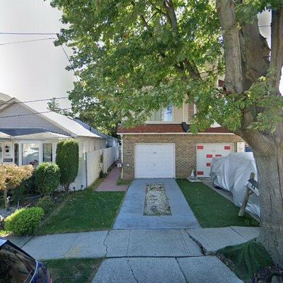 390 Grimsby St, Staten Island, NY 10306