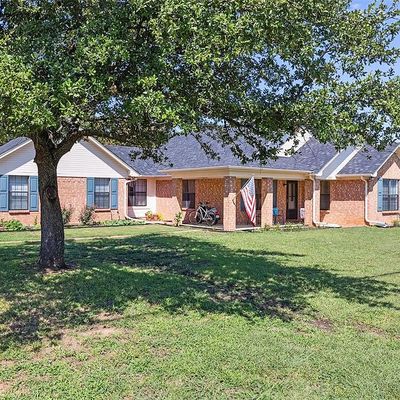 3910 Country Ln, Granbury, TX 76048