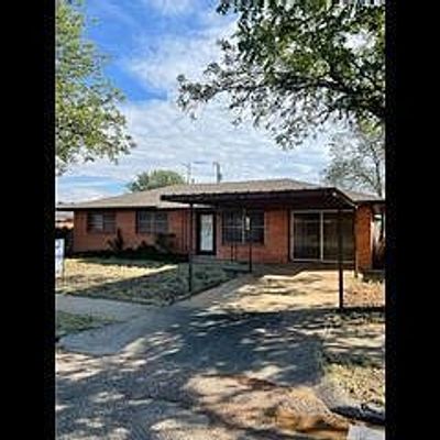 408 E Elm Street, Denver City, TX 79323