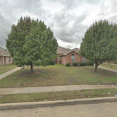 513 Monarch Dr, Lancaster, TX 75146