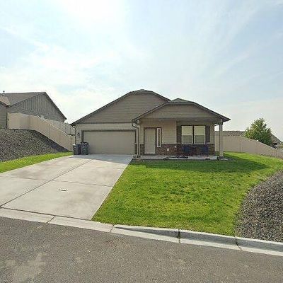 5200 Sage Way, Yakima, WA 98901