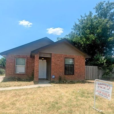 5208 Carol Ave, Fort Worth, TX 76105