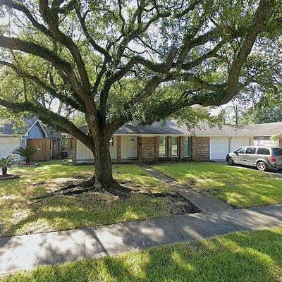 5215 Beechnut St, Houston, TX 77096