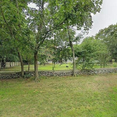 525 Sterling Hill Rd, Moosup, CT 06354