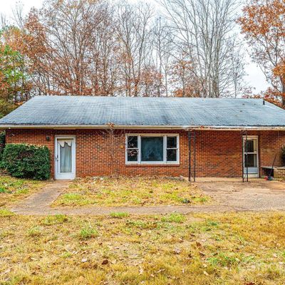 5410 Carver House Rd, Conover, NC 28613