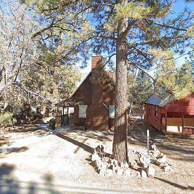 543 Holmes Ln, Sugarloaf, CA 92386