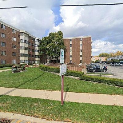 5500 Lincoln Ave #306, Morton Grove, IL 60053