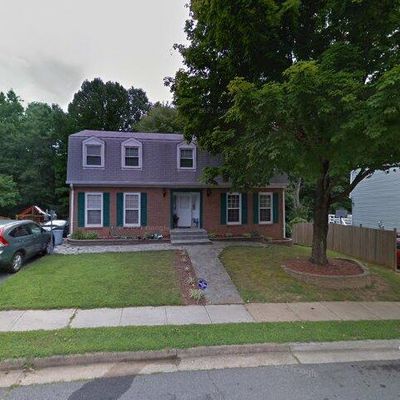 5546 Neddleton Ave, Woodbridge, VA 22193