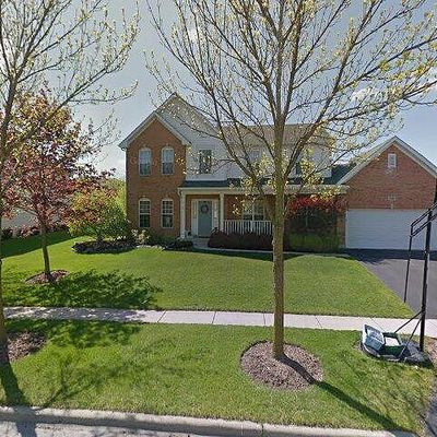 556 Kingsport Dr, Gurnee, IL 60031