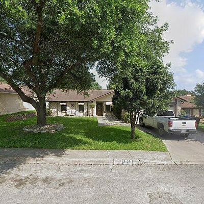 5818 Spring Country St, San Antonio, TX 78247