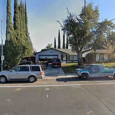 4832 Don Julio Blvd, Sacramento, CA 95842