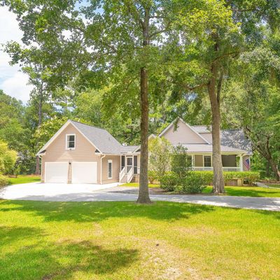 4841 Highlander Ln, Hollywood, SC 29449