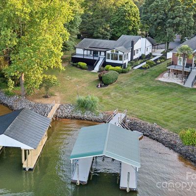 4954 Moonlite Bay Dr, Sherrills Ford, NC 28673