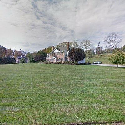 5 Upper Creek Rd, Stockton, NJ 08559