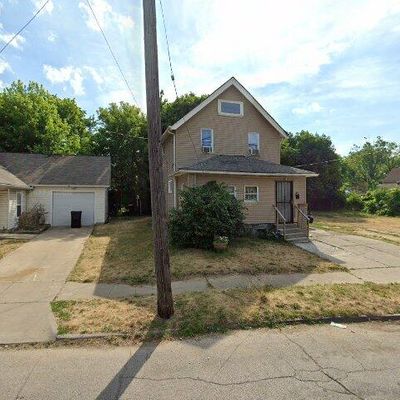 635 E 93 Rd St, Cleveland, OH 44108