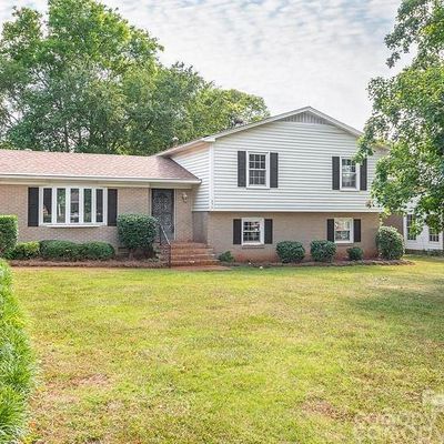 636 Bancroft Dr, Rock Hill, SC 29730