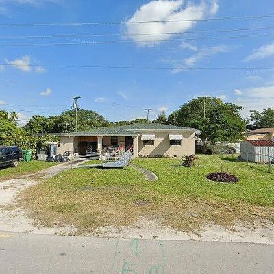 657 Ahmad St, Opa Locka, FL 33054