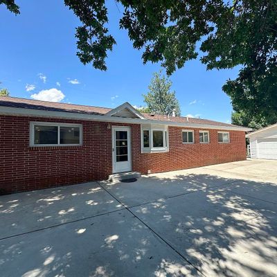 665 Cedar St, Lander, WY 82520