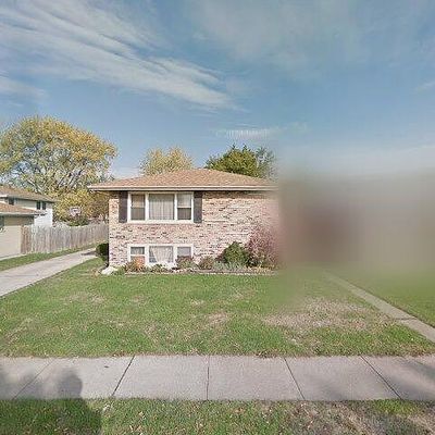 6718 W 93 Rd St, Oak Lawn, IL 60453