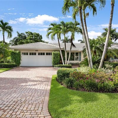 695 Regatta Rd, Naples, FL 34103