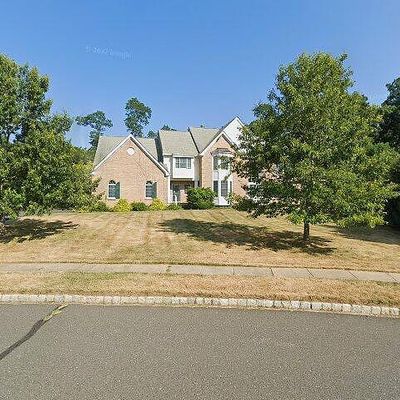 7 Chambry Ct, Freehold, NJ 07728