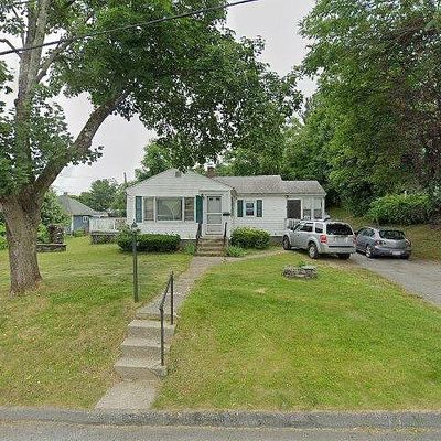 7 Manomet St, Worcester, MA 01603