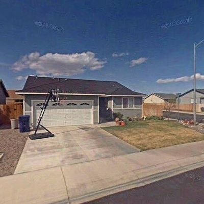 704 Annie Way, Fernley, NV 89408