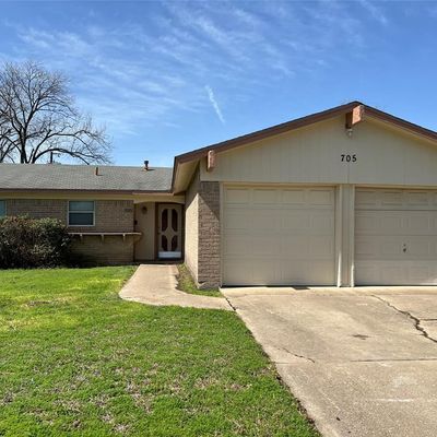 705 Colgate Ct, Garland, TX 75042